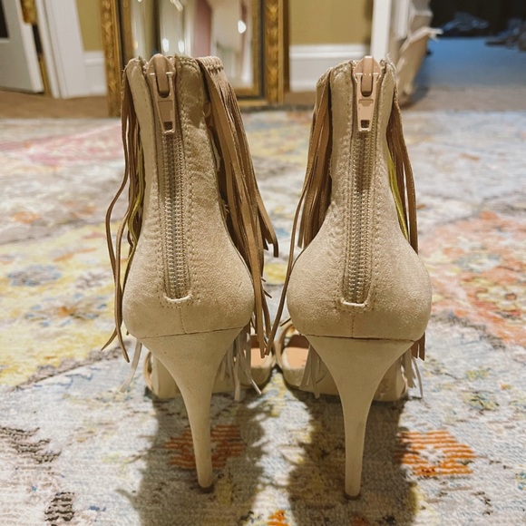 ALDO Fringe Heels - Picture 5 of 5